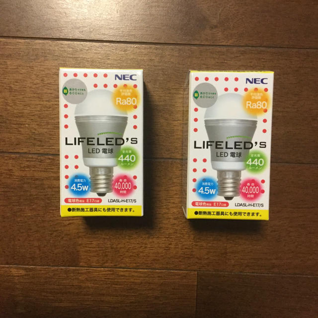 NEC(エヌイーシー)のNEC製LED電球　E17. 440 ルーメン　40W 相当電球色　2個セット インテリア/住まい/日用品のライト/照明/LED(蛍光灯/電球)の商品写真