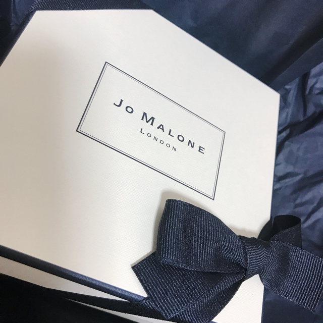 Jo Malone(ジョーマローン)のJoMALONE LONDON ヴェルベットローズ＆ウード ボディクレーム コスメ/美容のボディケア(ボディクリーム)の商品写真