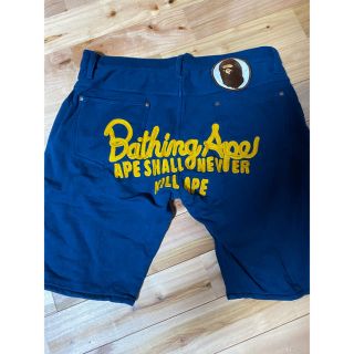 アベイシングエイプ(A BATHING APE)のA  BATHING APE刺繍ハーフパンツL(ショートパンツ)