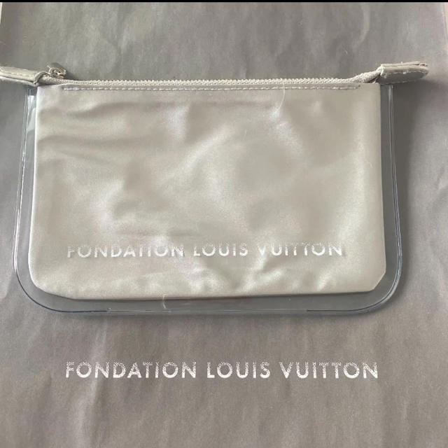 LOUIS VUITTON(ルイヴィトン)のフォンダシオンルイヴィトン ポーチ レディースのファッション小物(ポーチ)の商品写真