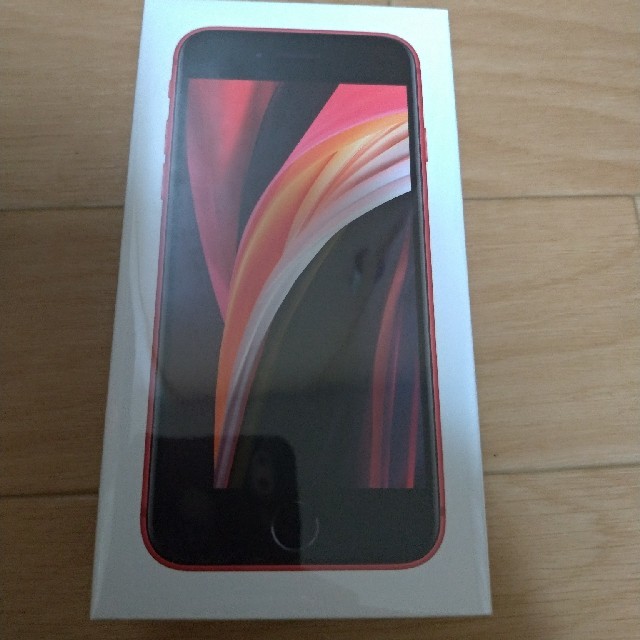 iPhone(アイフォーン)の新品未開封 iPhone SE2 64 RED  スマホ/家電/カメラのスマートフォン/携帯電話(スマートフォン本体)の商品写真