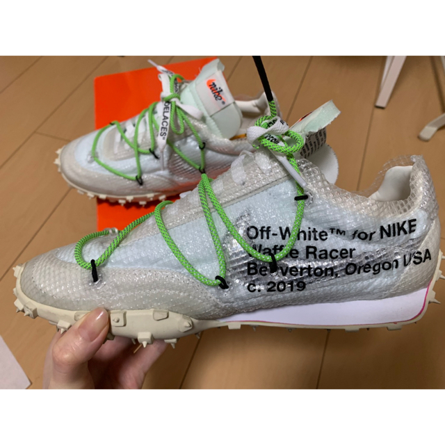 NIKE(ナイキ)のNIKE off-white ワッフルレーサー ホワイト レディースの靴/シューズ(スニーカー)の商品写真