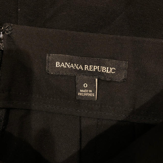 Banana Republic(バナナリパブリック)のバナナリパブリック タイトスカート　黒 レディースのスカート(ひざ丈スカート)の商品写真