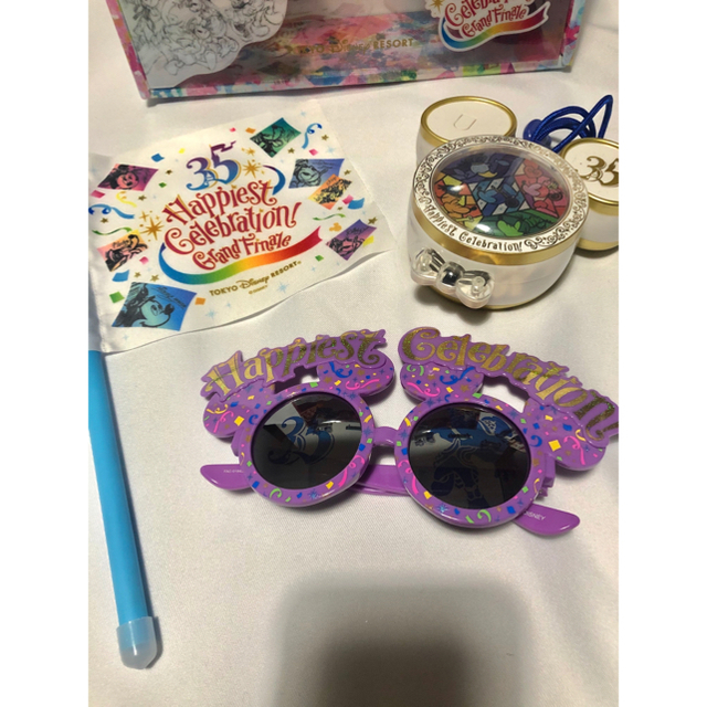 Disney 東京ディズニーランド35周年 旗 箱 ハピエストメモリーメーカー サングラスの通販 By The Shop ディズニーならラクマ Disney 東京ディズニーランド35周年 旗 箱 ハピエストメモリーメーカー サングラスの通販 By The Shop ディズニーならラクマ