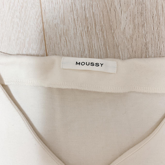moussy(マウジー)のカットソー Tシャツ トップス moussy レディースのトップス(Tシャツ(長袖/七分))の商品写真