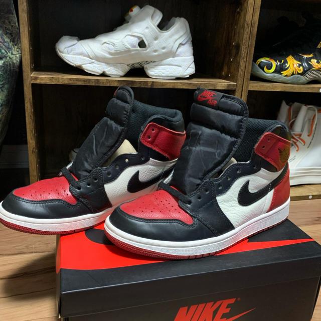 Nike Jordan 1 Bred Toe つま赤　ジョーダン　ナイキメンズ