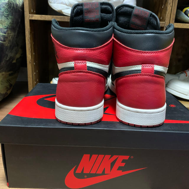 NIKE(ナイキ)のNike Jordan 1 Bred Toe つま赤　ジョーダン　ナイキ メンズの靴/シューズ(スニーカー)の商品写真