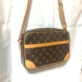 ルイヴィトン(LOUIS VUITTON)のルイヴィトン  ショルダーバッグ  モノグラム　トロカデロ(ショルダーバッグ)