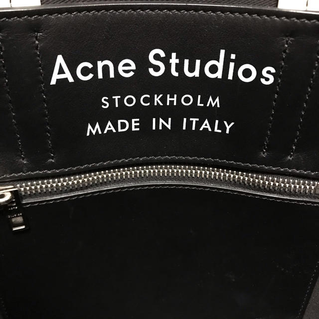 ACNE(アクネ)のacne studios pvc トートバック メンズのバッグ(トートバッグ)の商品写真