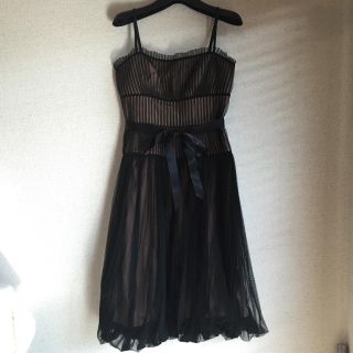 ビーシービージーマックスアズリア(BCBGMAXAZRIA)のBCBG パーティー ワンピース(ひざ丈ワンピース)