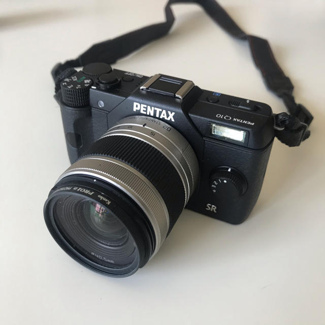 PENTAX(ペンタックス)のペンタックス　PENTAX Q10 SR ミラーレス一眼 スマホ/家電/カメラのカメラ(ミラーレス一眼)の商品写真