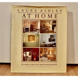 ローラアシュレイ(LAURA ASHLEY)のLAURA ASHLEY AT HOME (洋書)