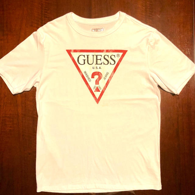 GUESS(ゲス)の週末セール★GUESS (ゲス) デカロゴ　オーバーサイズ　ビッグシルエット　L レディースのトップス(Tシャツ(半袖/袖なし))の商品写真