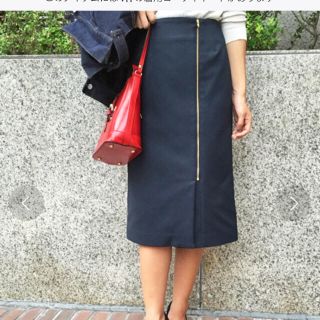 ラウンジドレス(Loungedress)のラウンジドレス ストレッチタイトスカート美品(ひざ丈スカート)