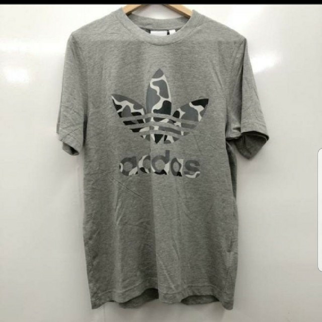 adidas(アディダス)のアディダス　Tシャツ メンズのトップス(Tシャツ/カットソー(半袖/袖なし))の商品写真