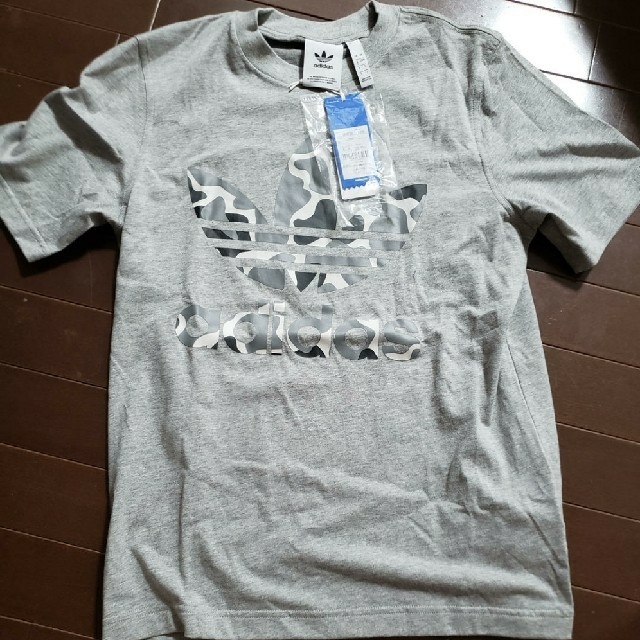 adidas(アディダス)のアディダス　Tシャツ メンズのトップス(Tシャツ/カットソー(半袖/袖なし))の商品写真