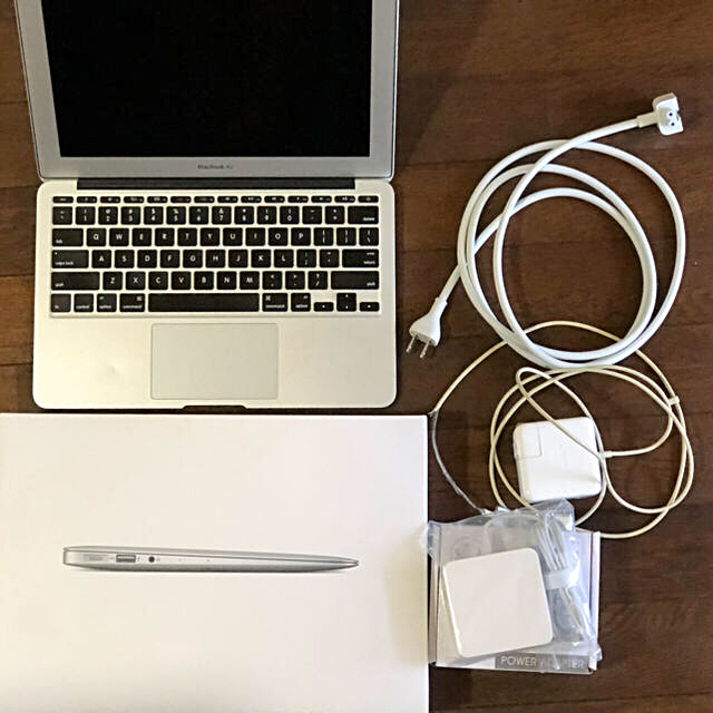 ノートPCおまけ付 MacBook Air 11インチ 2013（8GB USキーボード）