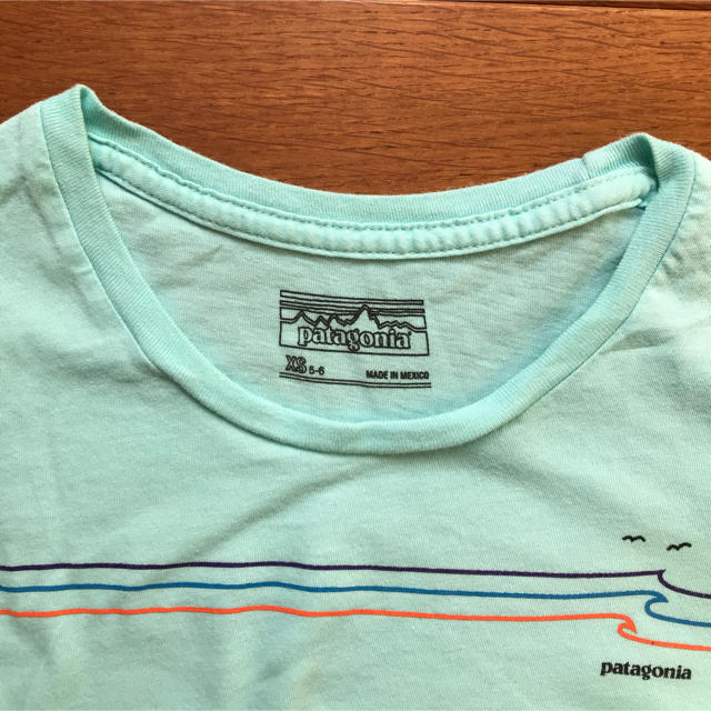 patagonia(パタゴニア)のパタゴニア　ガールズオーガニックTシャツ キッズ/ベビー/マタニティのキッズ服女の子用(90cm~)(Tシャツ/カットソー)の商品写真