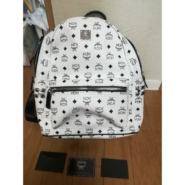 MCM リュック Mサイズ 白 www.krzysztofbialy.com
