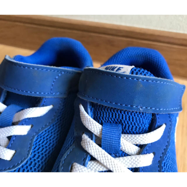 NIKE(ナイキ)のキッズ　NIKE ナイキ スニーカー　ブルー　18 タンジュン キッズ/ベビー/マタニティのキッズ靴/シューズ(15cm~)(スニーカー)の商品写真