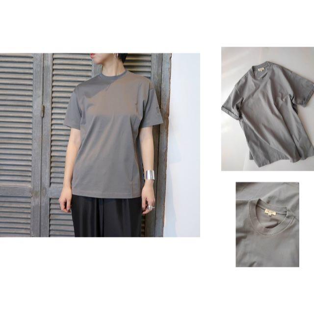 Drawer(ドゥロワー)のBLAMINK コットンクルーオーバーサイズTシャツ　ライトグレージュ レディースのトップス(Tシャツ(半袖/袖なし))の商品写真