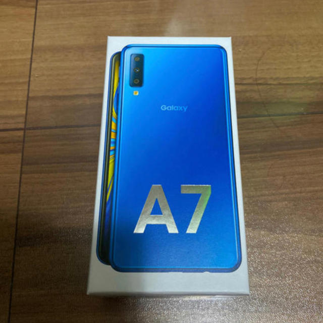 Galaxy A7 64GB ブルー スマホ/家電/カメラのスマートフォン/携帯電話(スマートフォン本体)の商品写真