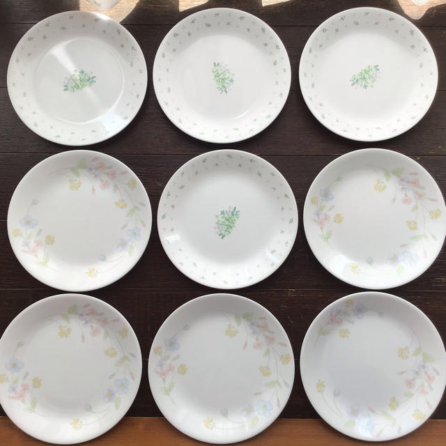 CORELLE(コレール)のコレール皿　プレート　花柄皿　2種類　9枚 インテリア/住まい/日用品のキッチン/食器(食器)の商品写真