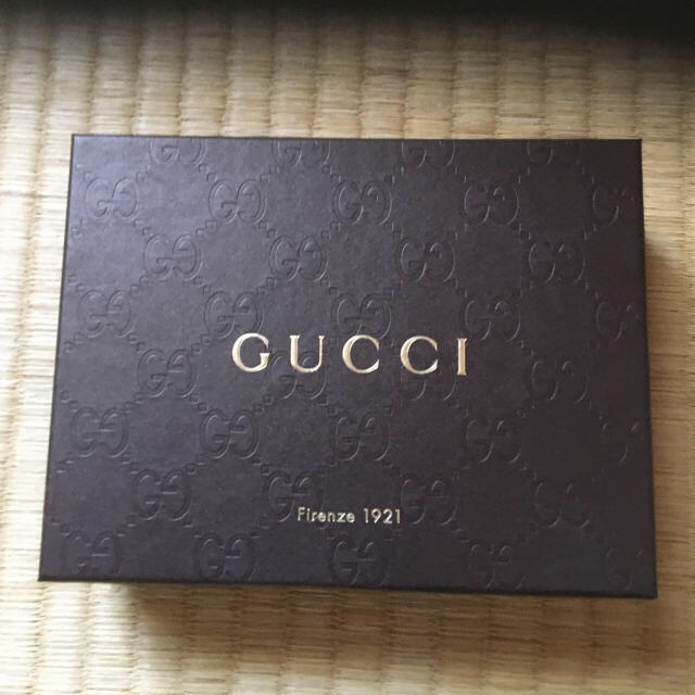 Gucci(グッチ)のグッチ、二つ折り財布の空箱 メンズのファッション小物(折り財布)の商品写真