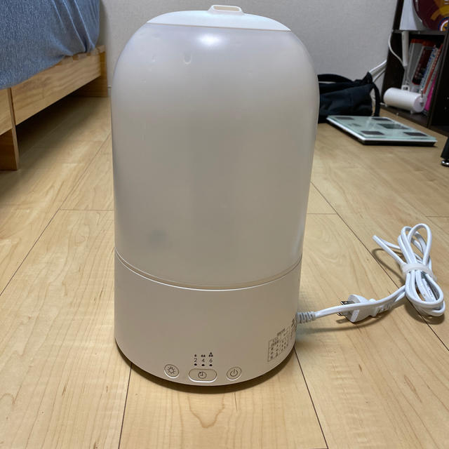 ニトリ(ニトリ)のNITORI 超音波加湿器　10畳　Ultrasonic humidifier スマホ/家電/カメラの生活家電(加湿器/除湿機)の商品写真