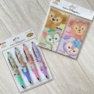 ディズニー(Disney)の★新品★ボールペン&メモセット★ダッフィー&フレンズ(キャラクターグッズ)