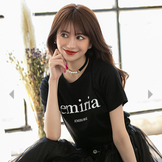 レディースEmiriawiz Tシャツ