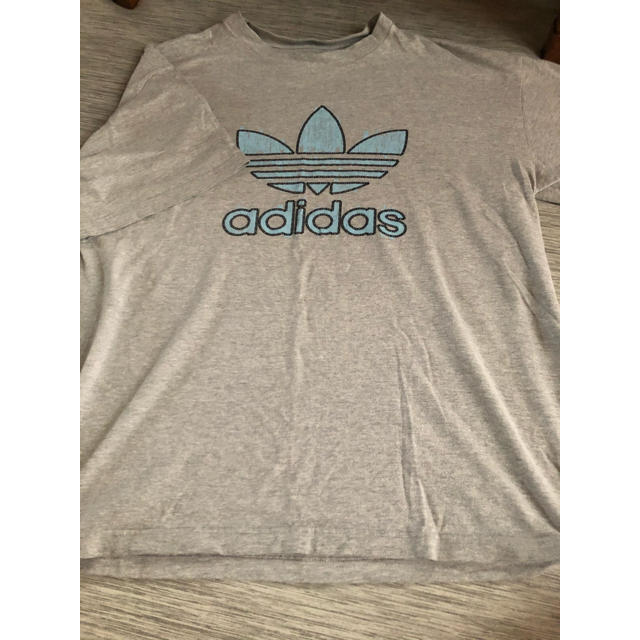 adidas(アディダス)のadidas tシャツ メンズのトップス(Tシャツ/カットソー(半袖/袖なし))の商品写真