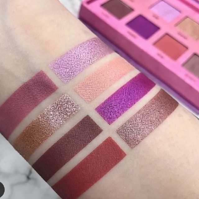 Lime Crime(ライムクライム)のライムクライム VENUS PALETTE コスメ/美容のベースメイク/化粧品(アイシャドウ)の商品写真