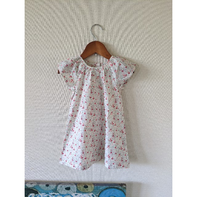 PETIT BATEAU(プチバトー)のAM様専用タグ付き。プチバトー　ワンピース86cm キッズ/ベビー/マタニティのベビー服(~85cm)(ワンピース)の商品写真