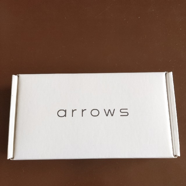 新品未使用 アローズ M05 arrows 本体 simフリー