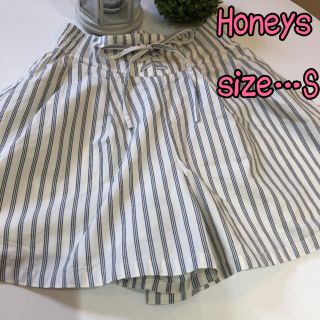 ハニーズ(HONEYS)のハニーズ　ショートパンツ　キュロットスカート　アイボリー　可愛いNO-85(ショートパンツ)