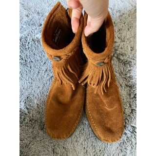 ミネトンカ(Minnetonka)の一番人気色♡ミネトンカ ショートブーツ フリンジブーツ(ブーツ)