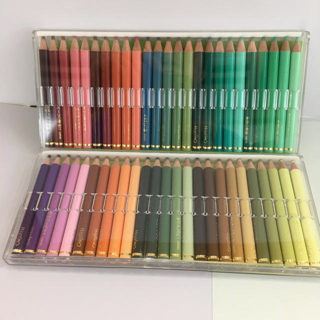 FELISSIMO(フェリシモ)のフェリシモ　色鉛筆　50色 エンタメ/ホビーのアート用品(色鉛筆)の商品写真