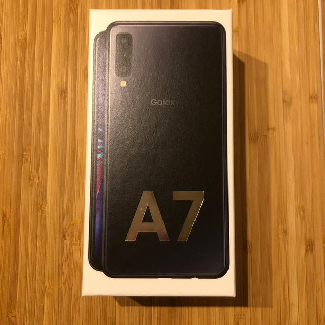 Galaxy A7 ブラック