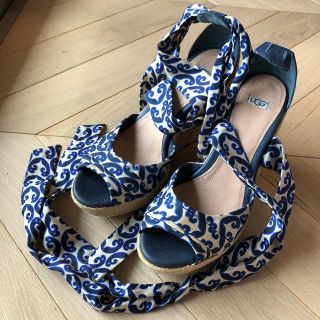 アグ(UGG)のUGG サンダル 青　size7(サンダル)