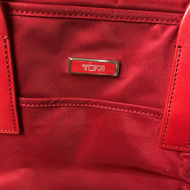 TUMI(トゥミ)のTUMI トゥミ トートバッグ 赤 RED ナイロン メンズのバッグ(トートバッグ)の商品写真