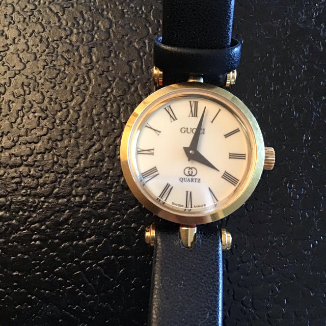 Gucci(グッチ)のGUCCI グッチ　シェリーラインベゼル　腕時計　 レディースのファッション小物(腕時計)の商品写真