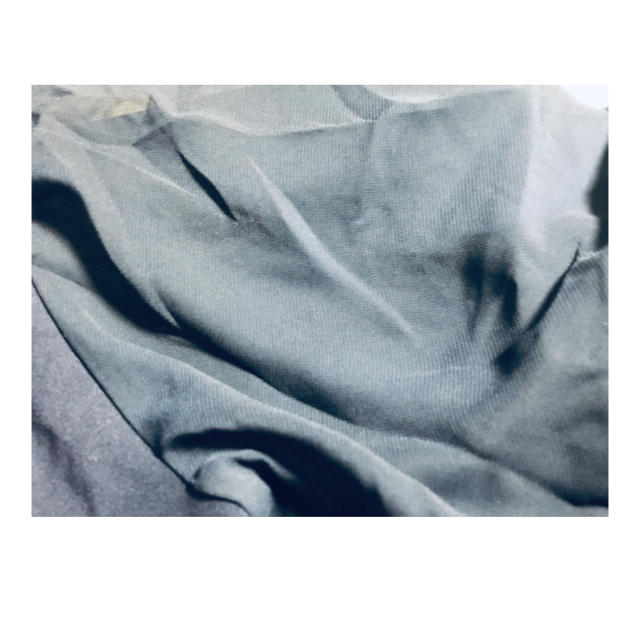 GU(ジーユー)のGU パフスリーブ袖　トップス　七分袖 レディースのトップス(カットソー(長袖/七分))の商品写真