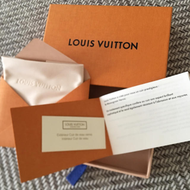 LUIS VUITTON エテュイシガレット