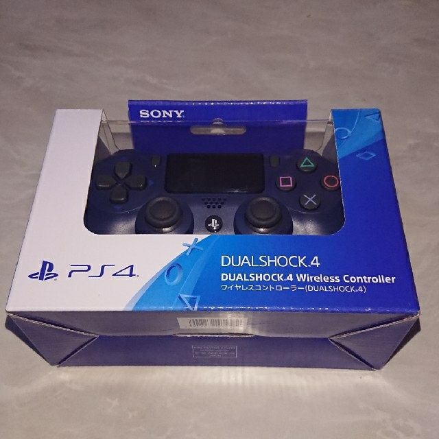 PlayStation4(プレイステーション4)のPS4 DUALSHOCK4ワイヤレスコントローラー エンタメ/ホビーのゲームソフト/ゲーム機本体(家庭用ゲーム機本体)の商品写真