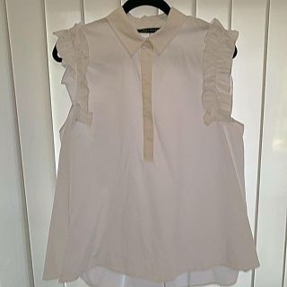 ザラ(ZARA)のZARA フリルブラウス(シャツ/ブラウス(半袖/袖なし))