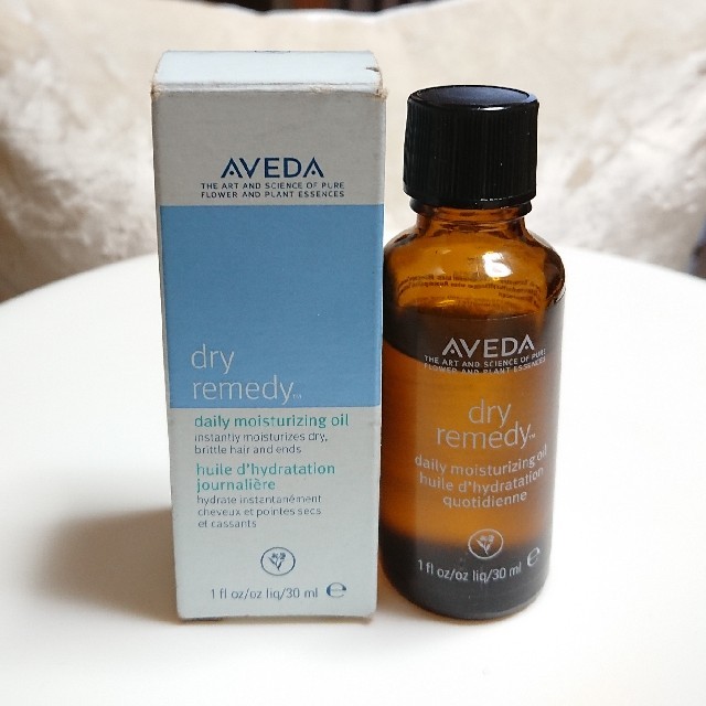 AVEDA(アヴェダ)の【専用様】ドライレメディー    デイリーモイスチュアオイル 30ml コスメ/美容のヘアケア/スタイリング(トリートメント)の商品写真