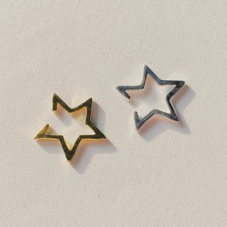 ザラ(ZARA)のStar double earcuff No.386(イヤーカフ)