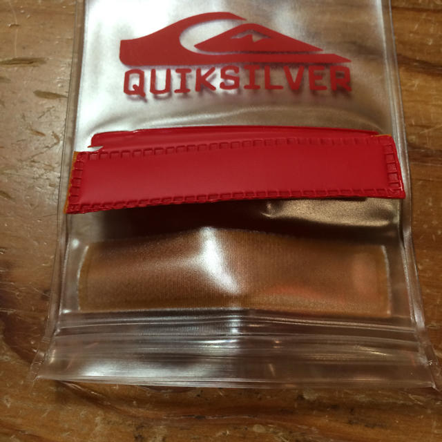 QUIKSILVER(クイックシルバー)の新品★QUIKSILVER【クイックシルバー】 ネックストラップ【パスケース付き メンズのファッション小物(その他)の商品写真