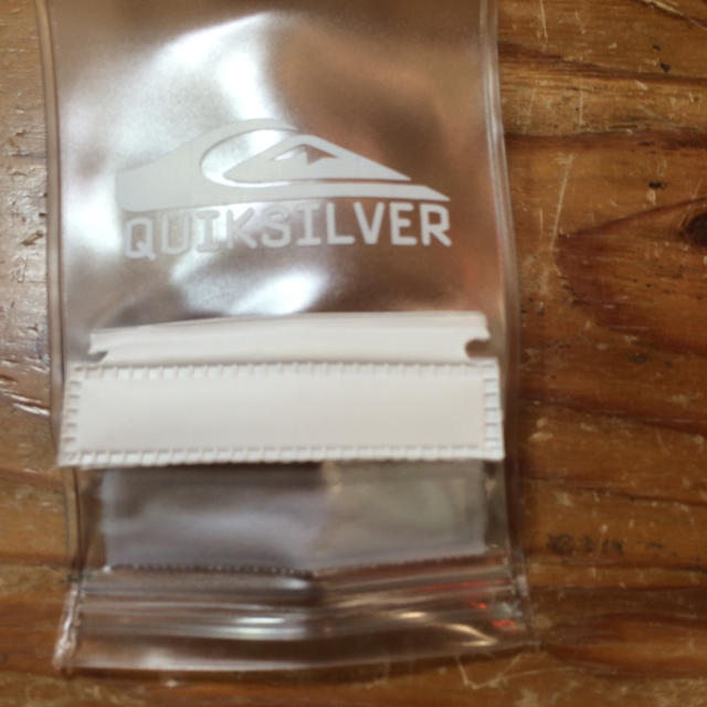 QUIKSILVER(クイックシルバー)の新品★QUIKSILVER【クイックシルバー】 ネックストラップ【パスケース付き メンズのファッション小物(その他)の商品写真